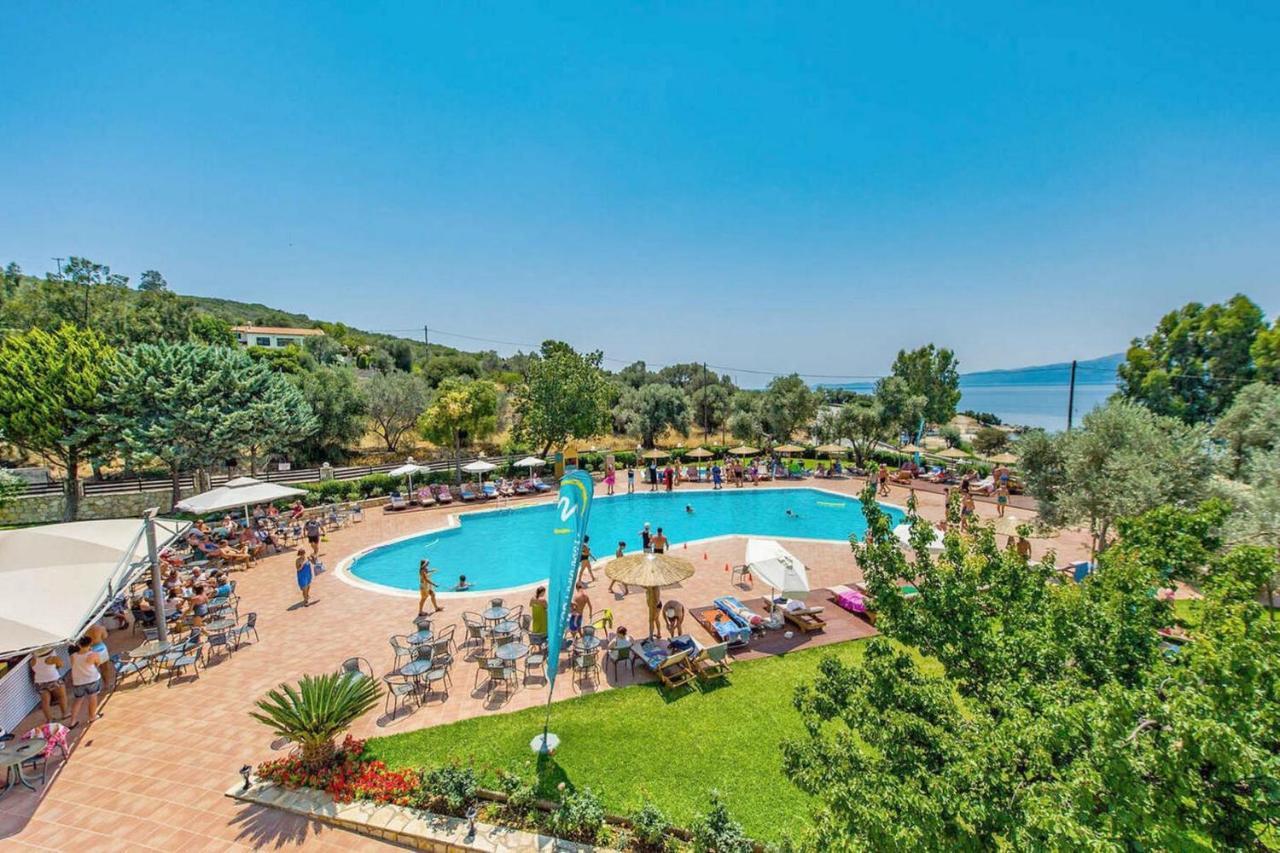 Evia Riviera Resort Амаринтос Экстерьер фото