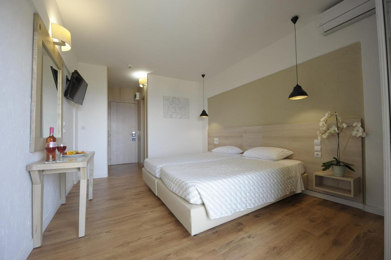 Evia Riviera Resort Амаринтос Экстерьер фото